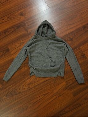 Woman’s Gray Wool Blend Sweater by Acrobat